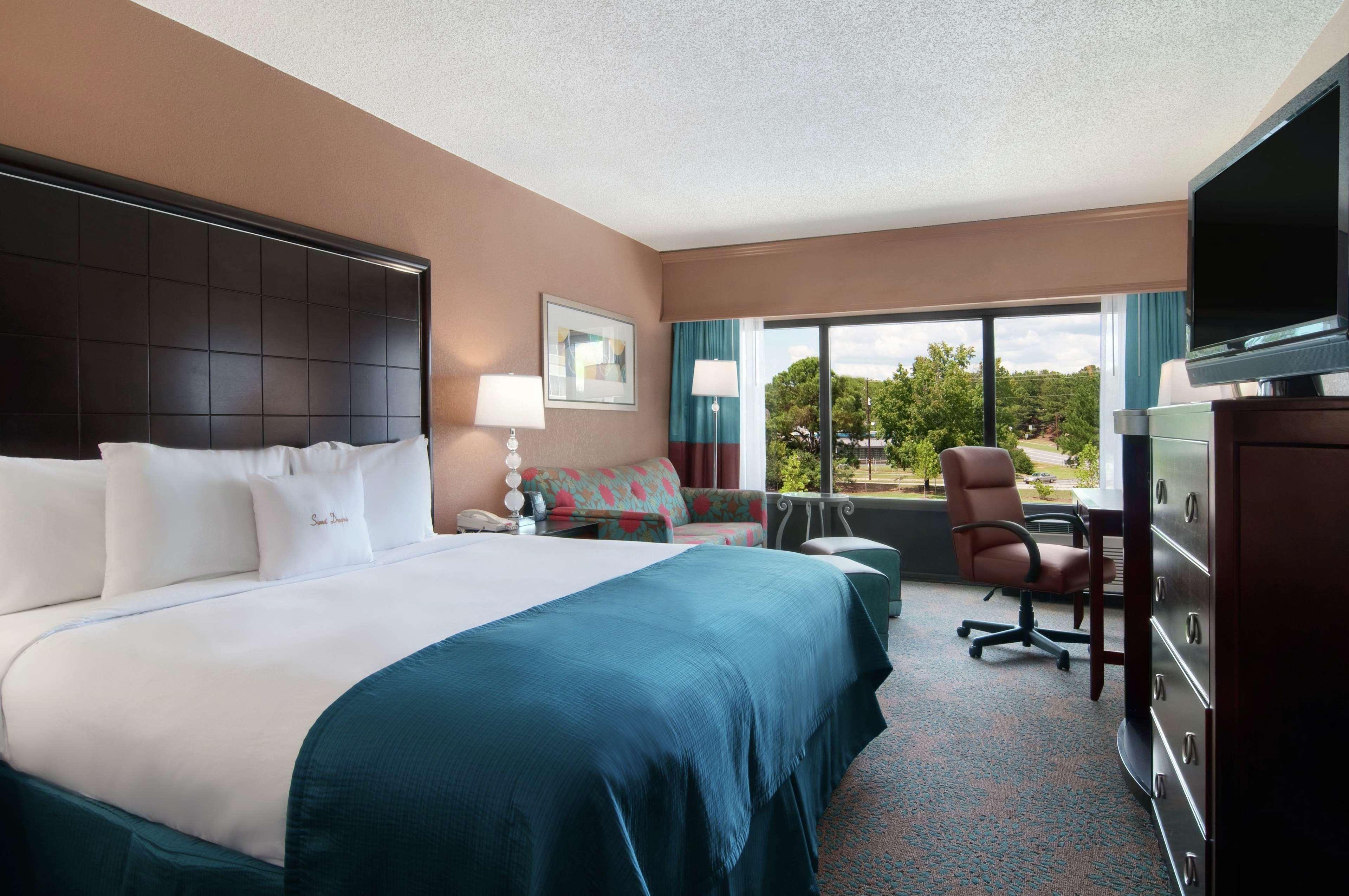 Doubletree By Hilton Columbus Hotel Ruang foto