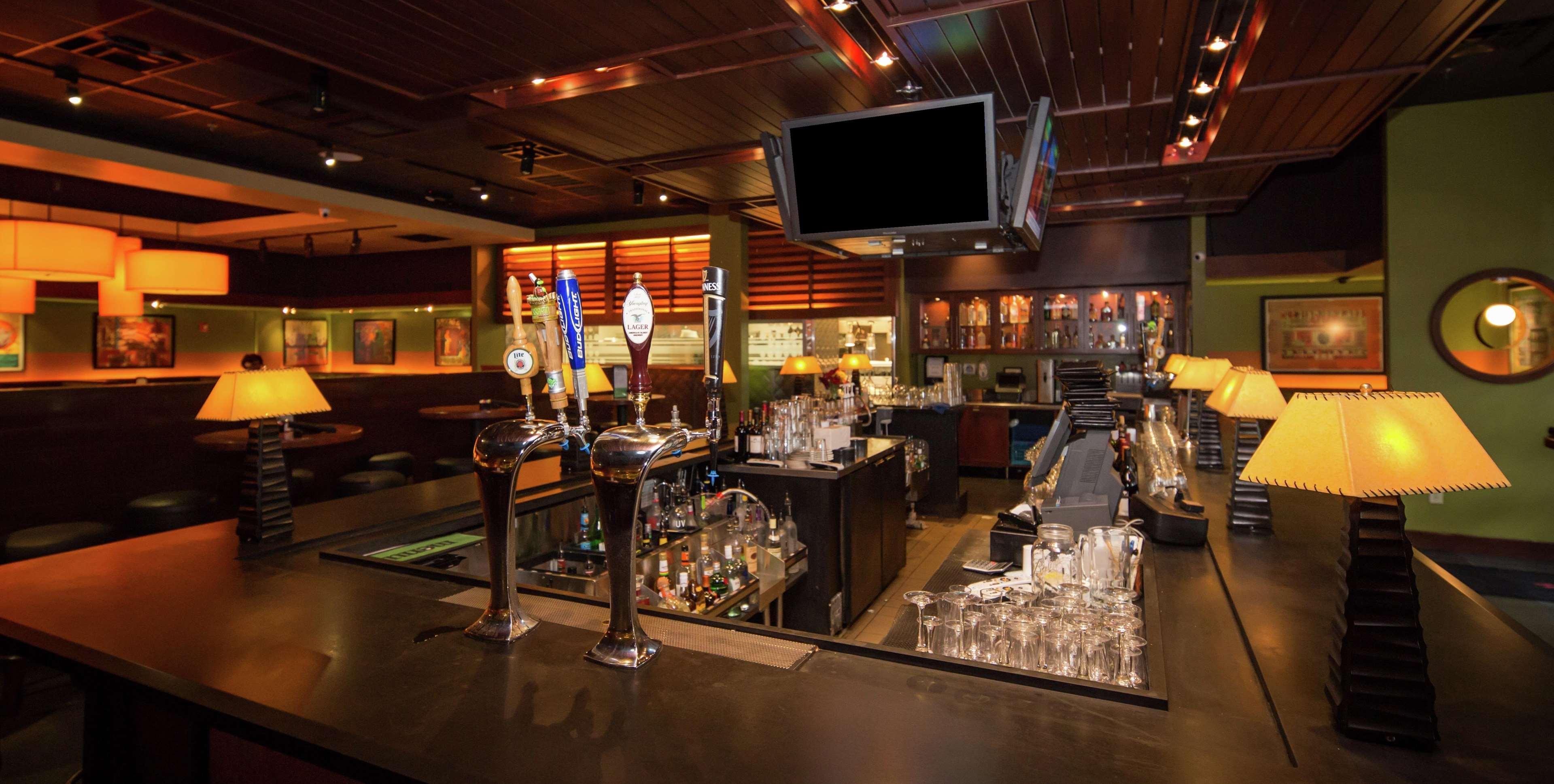 Doubletree By Hilton Columbus Hotel Bagian luar foto
