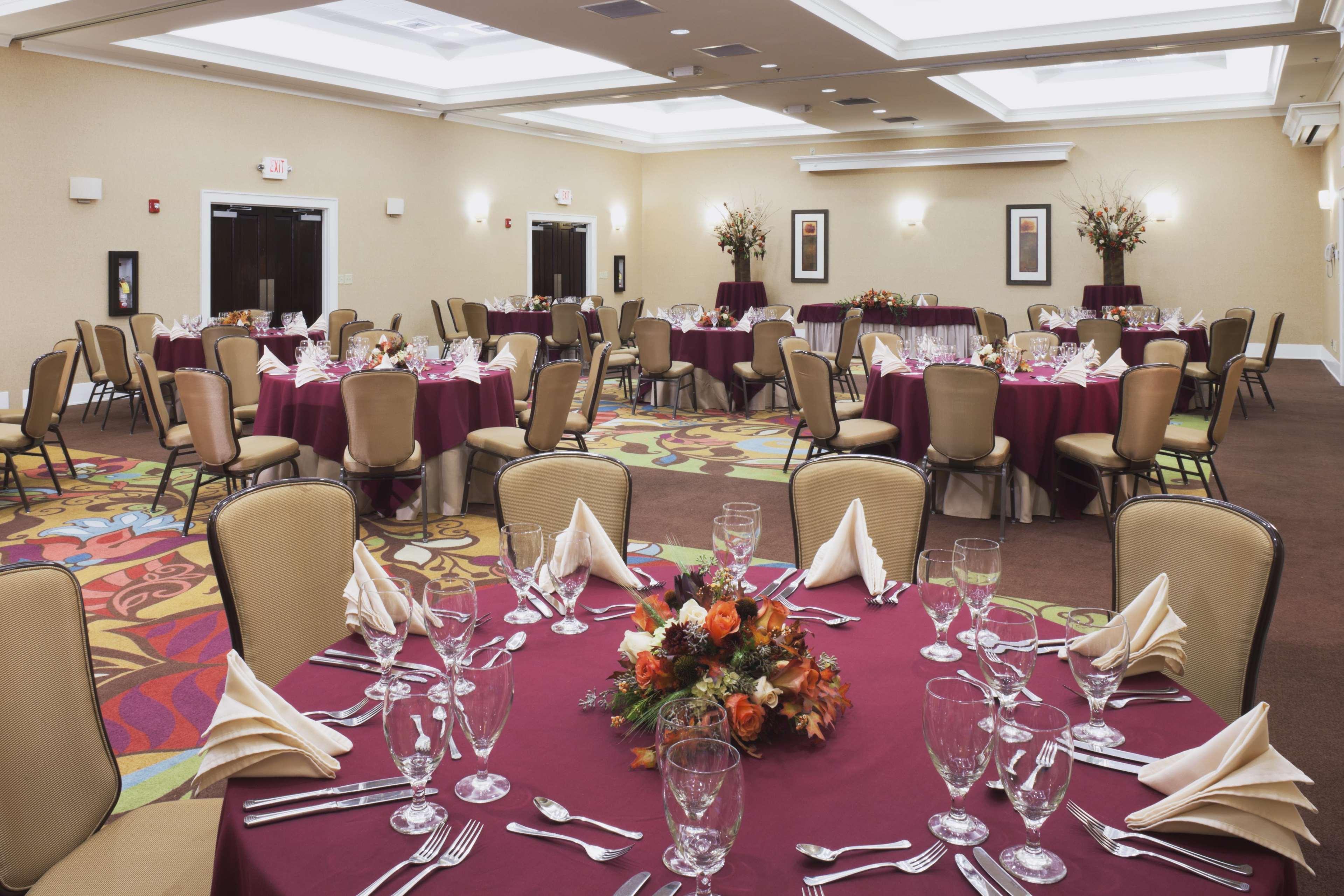 Doubletree By Hilton Columbus Hotel Restoran foto